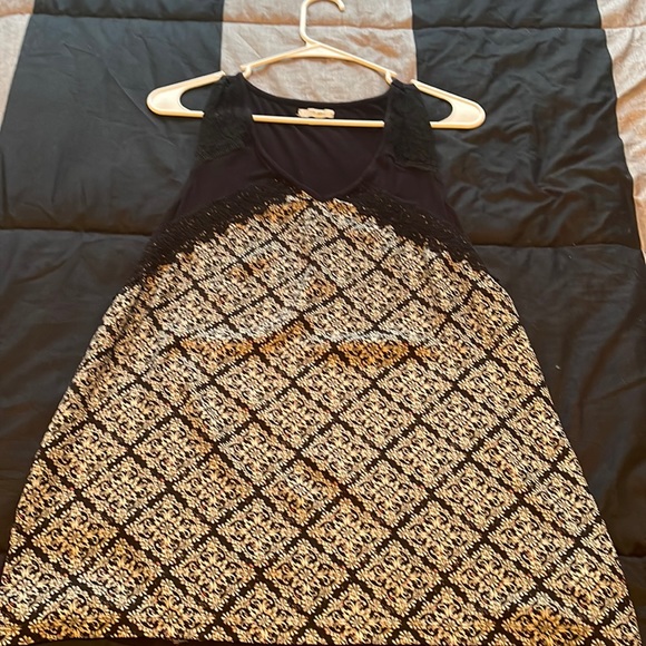 Cute summer top - Picture 1 of 1